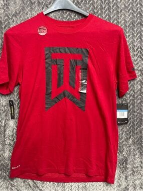 Nike Dri-FIT Tiger Woods Golf Tee Red Size Medium Logo Dry Cotton Blend